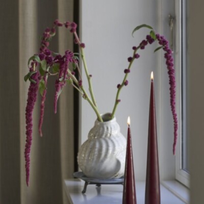 Ester & Erik stožasta ukrasna svijeća