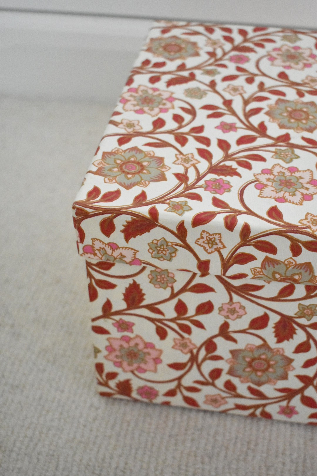 Dekorativna kutija Divya Ruby S